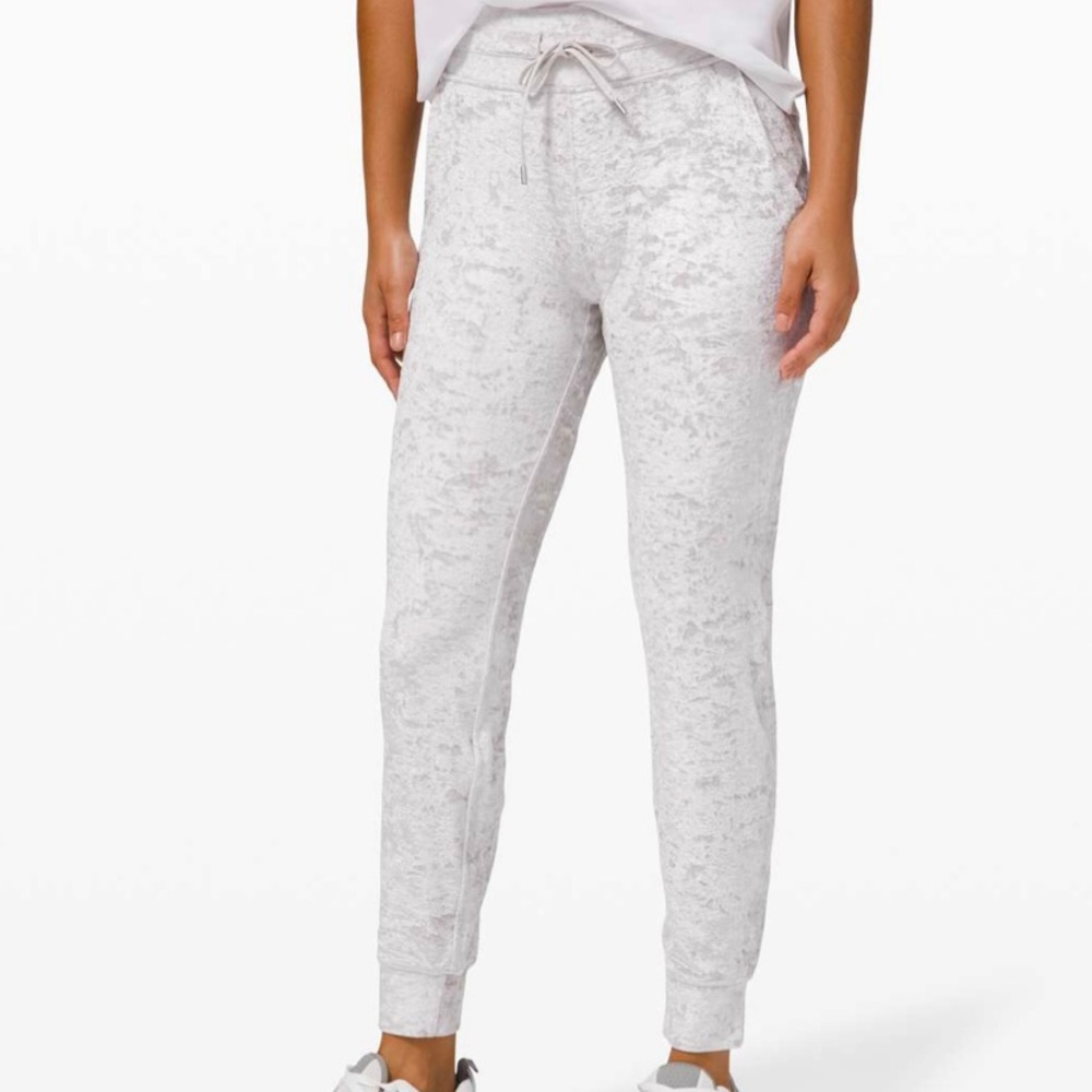 Lululemon Ready to Rulu Jogger 29’